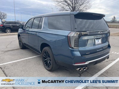 2025 Chevrolet Suburban 4WD Premier
