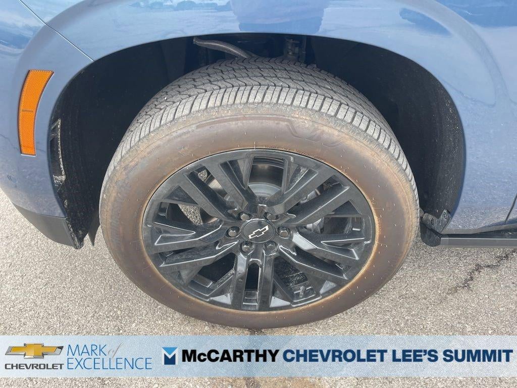 2025 Chevrolet Suburban 4WD Premier