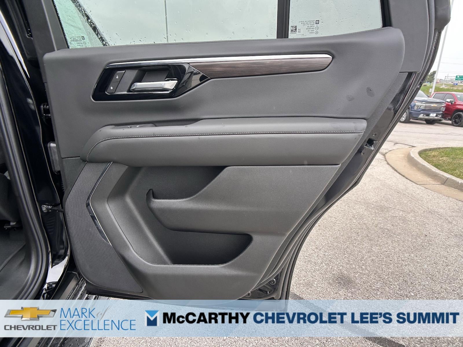 2025 Chevrolet Tahoe 4WD LS