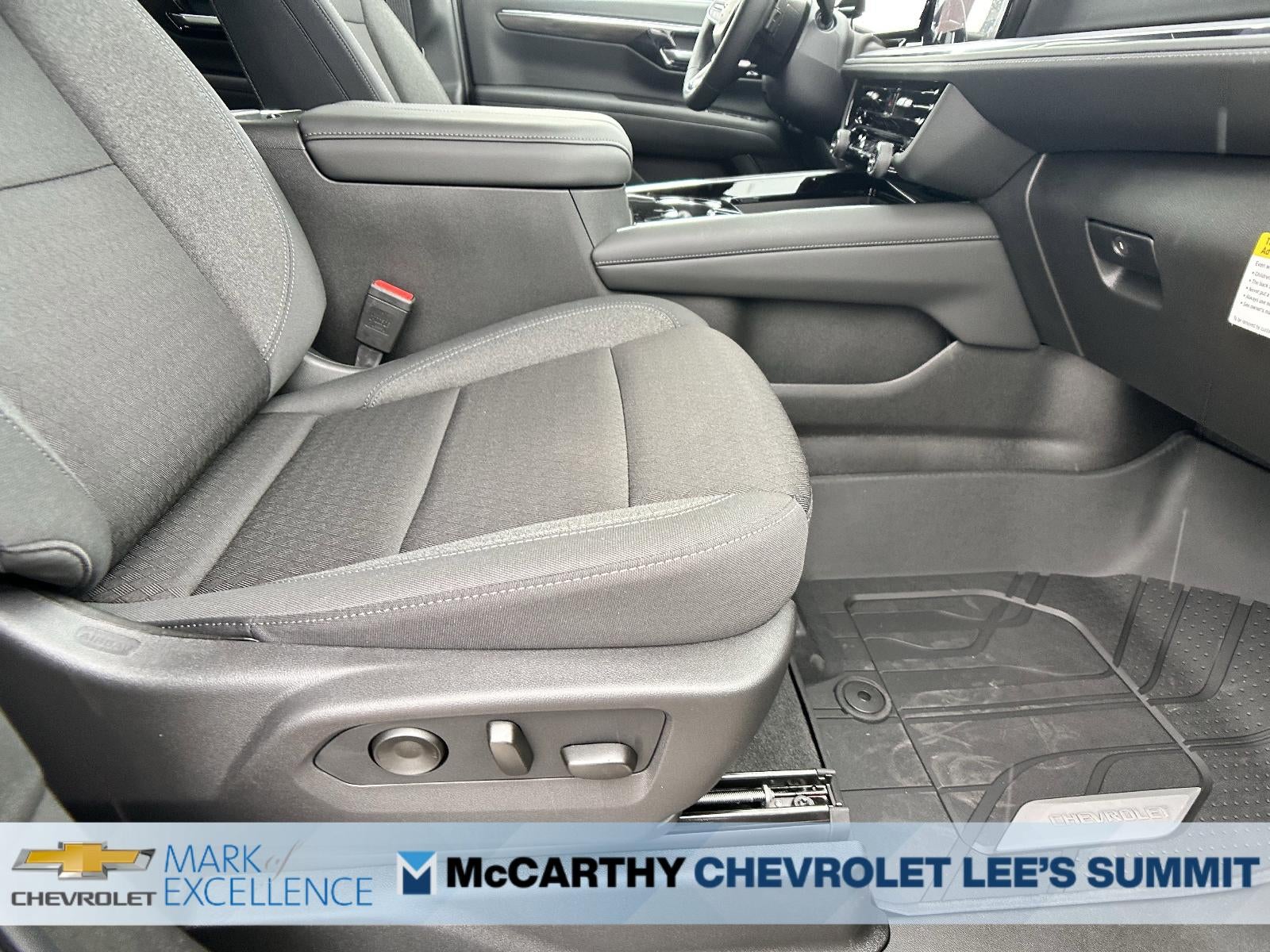 2025 Chevrolet Tahoe 4WD LS