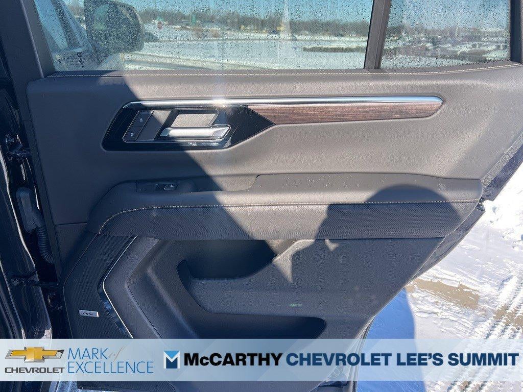 2025 Chevrolet Tahoe 4WD Premier