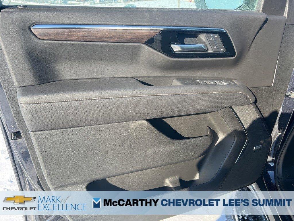 2025 Chevrolet Tahoe 4WD Premier