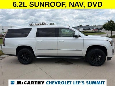 2016 Cadillac Escalade ESV Luxury Collection
