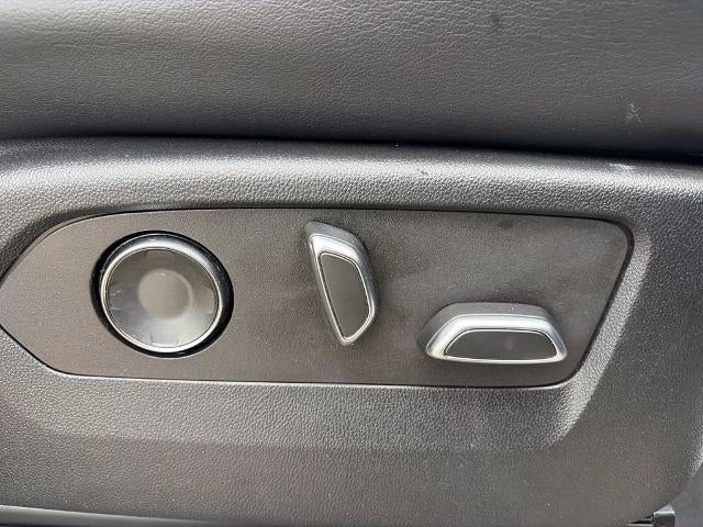 2023 Cadillac Escalade ESV 4WD Premium Luxury