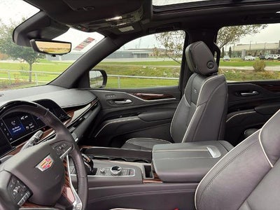 2023 Cadillac Escalade ESV 4WD Premium Luxury
