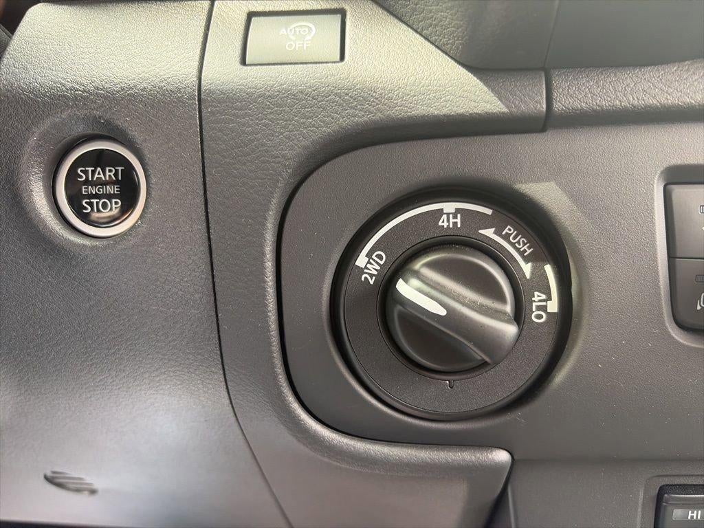 2025 Nissan Frontier SV