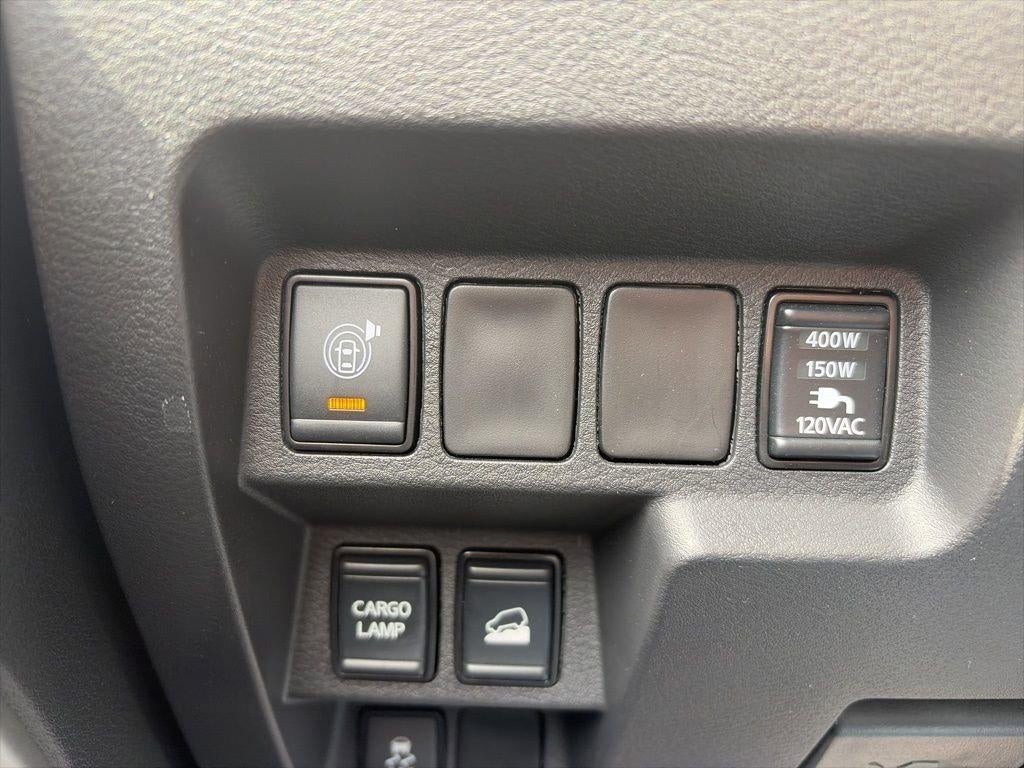 2025 Nissan Frontier SV