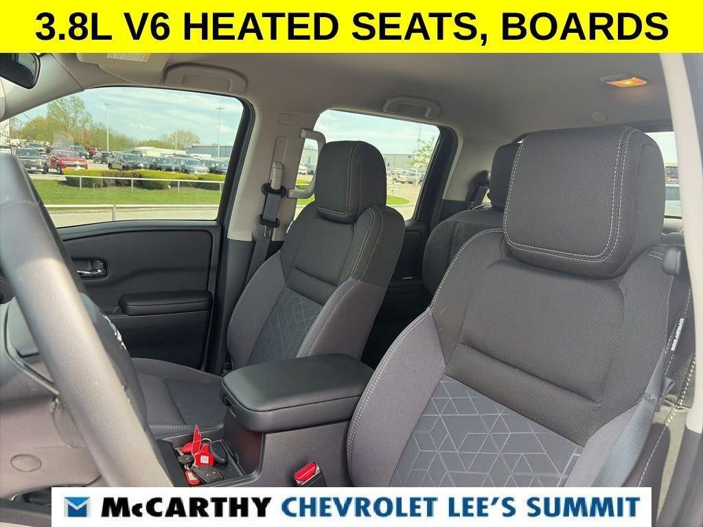 2025 Nissan Frontier SV