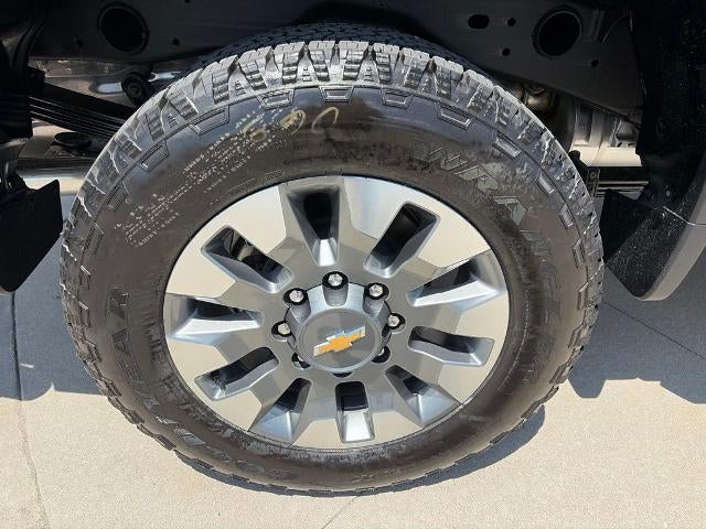 2026 Chevrolet Silverado 2500 HD Crew Cab Standard Box 4-Wheel Drive Custom