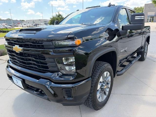 2026 Chevrolet Silverado 2500 HD Crew Cab Standard Box 4-Wheel Drive Custom