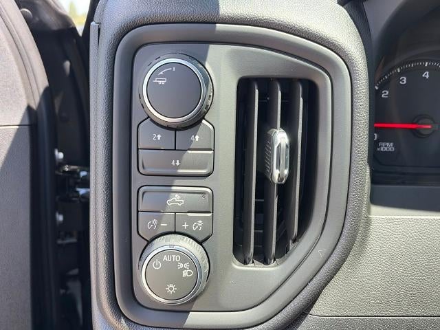 2026 Chevrolet Silverado 2500 HD Crew Cab Standard Box 4-Wheel Drive Custom
