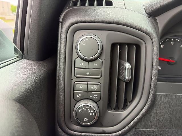 2026 Chevrolet Silverado 2500 HD Crew Cab Standard Box 4-Wheel Drive Custom