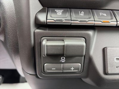 2026 Chevrolet Silverado 2500 HD Crew Cab Standard Box 4-Wheel Drive Custom