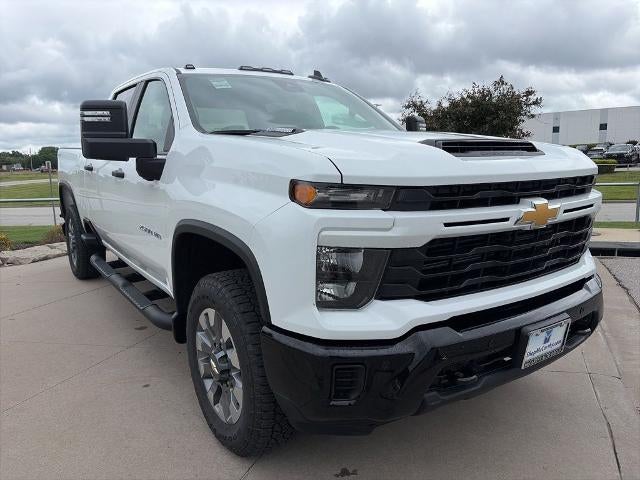 2026 Chevrolet Silverado 2500 HD Crew Cab Standard Box 4-Wheel Drive Custom