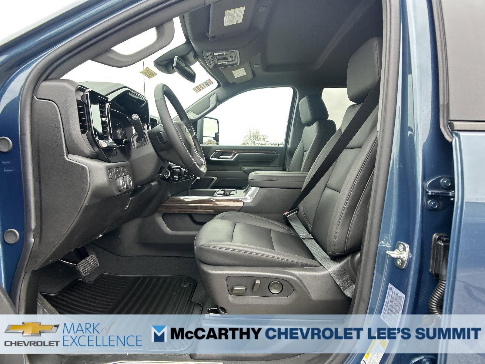 2026 Chevrolet Silverado 2500 HD Crew Cab Standard Box 4-Wheel Drive LT