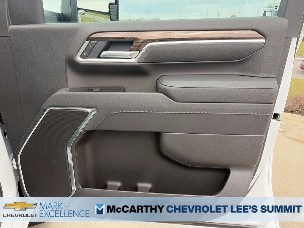 2026 Chevrolet Silverado 3500 HD Crew Cab Standard Box 4-Wheel Drive LT