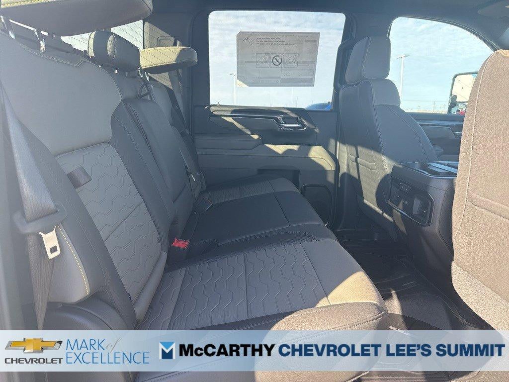 2026 Chevrolet Silverado 2500 HD Crew Cab Standard Box 4-Wheel Drive ZR2