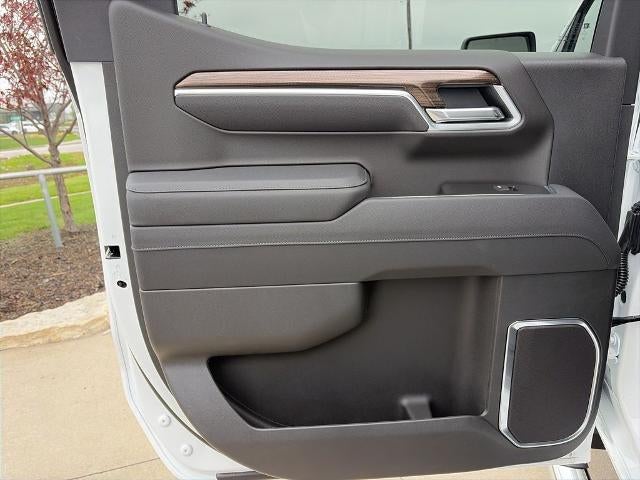 2026 Chevrolet Silverado 1500 Crew Cab Short Box 4-Wheel Drive LT 1LT