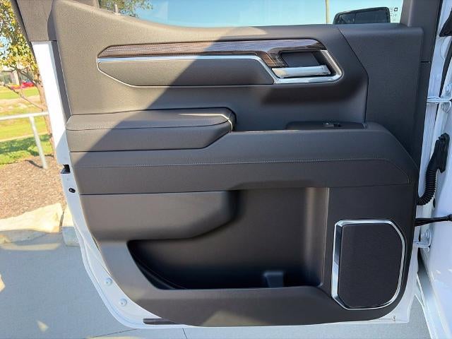 2026 Chevrolet Silverado 1500 Crew Cab Short Box 4-Wheel Drive LT 2FL
