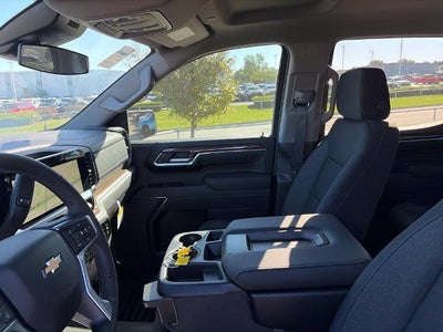 2026 Chevrolet Silverado 1500 Crew Cab Short Box 4-Wheel Drive LT 2FL