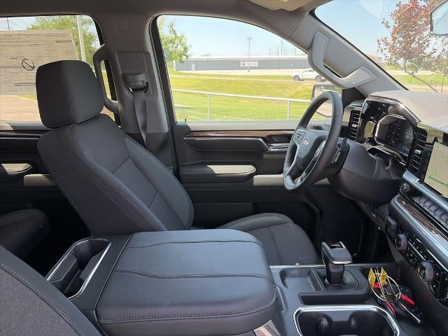 2026 Chevrolet Silverado 1500 Crew Cab Short Box 4-Wheel Drive LT 1LT
