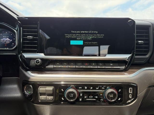2026 Chevrolet Silverado 1500 Crew Cab Short Box 4-Wheel Drive RST