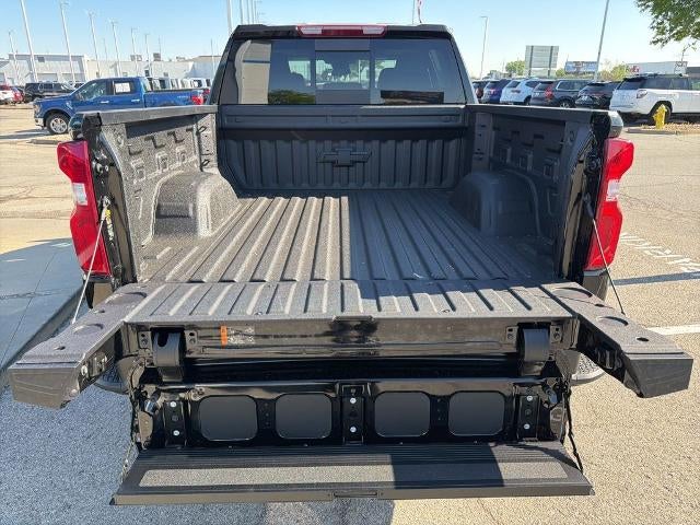 2026 Chevrolet Silverado 1500 Crew Cab Short Box 4-Wheel Drive LT Trail Boss