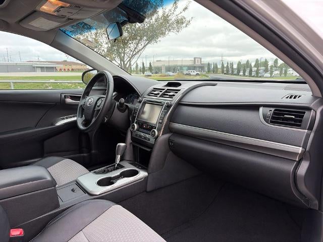 2014 Toyota Camry Hybrid LE