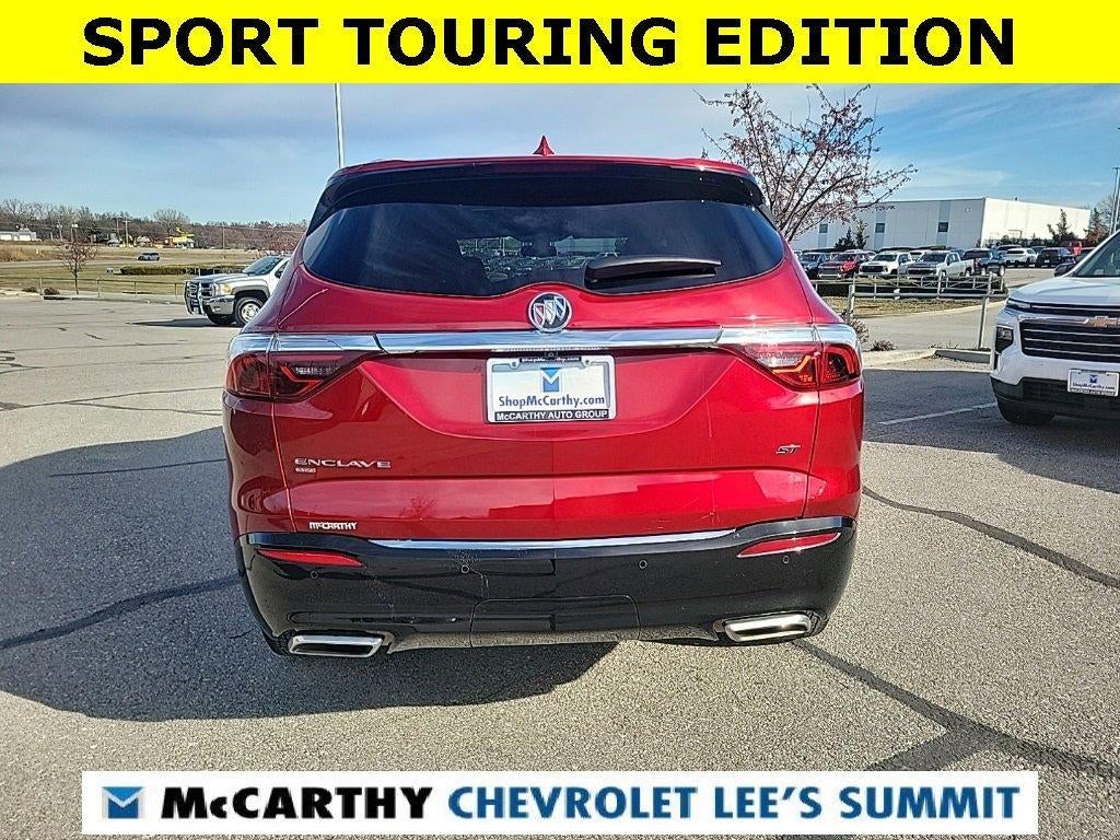 2023 Buick Enclave Essence
