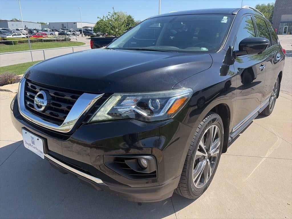 2017 Nissan Pathfinder Platinum