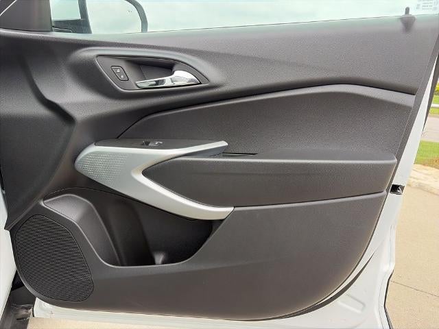 2026 Chevrolet Trax FWD 4dr LS