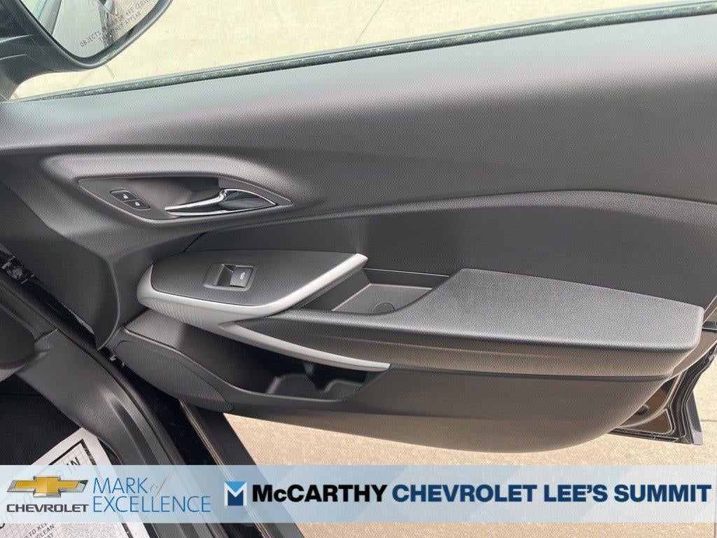 2025 Chevrolet Trax FWD 4dr LS