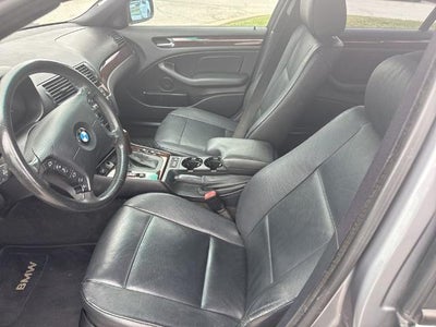 2004 BMW 3 Series 325i