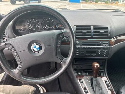 2004 BMW 3 Series 325i