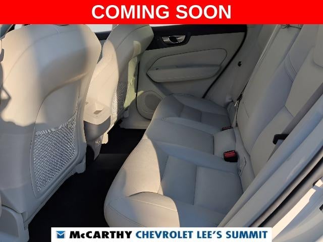 2024 Volvo XC60 Plus Dark Theme