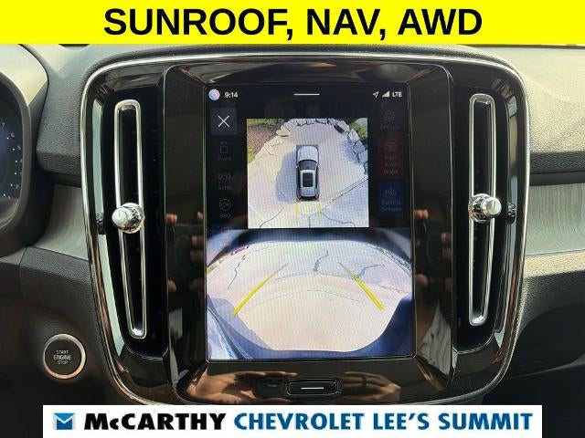 2025 Volvo XC40 Plus Bright Theme