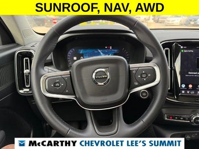 2025 Volvo XC40 Plus Bright Theme