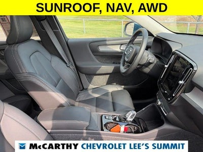 2025 Volvo XC40 Plus Bright Theme