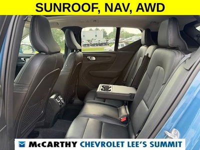 2025 Volvo XC40 Plus Bright Theme