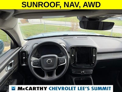 2025 Volvo XC40 Plus Bright Theme