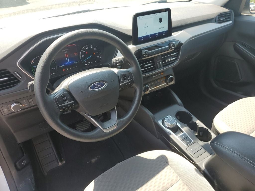 2022 Ford Escape Hybrid SE