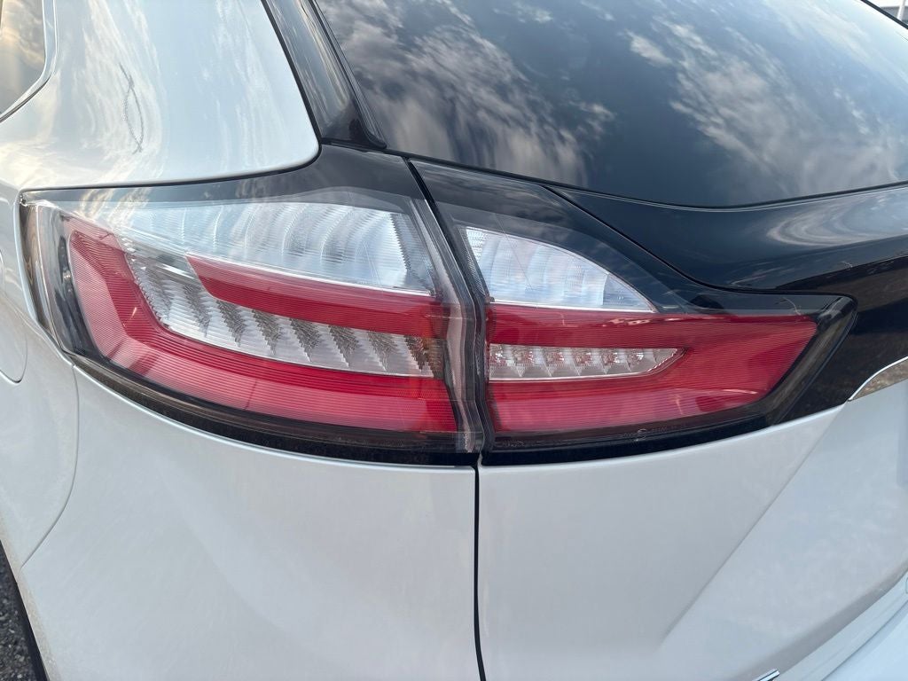 2020 Ford Edge Titanium