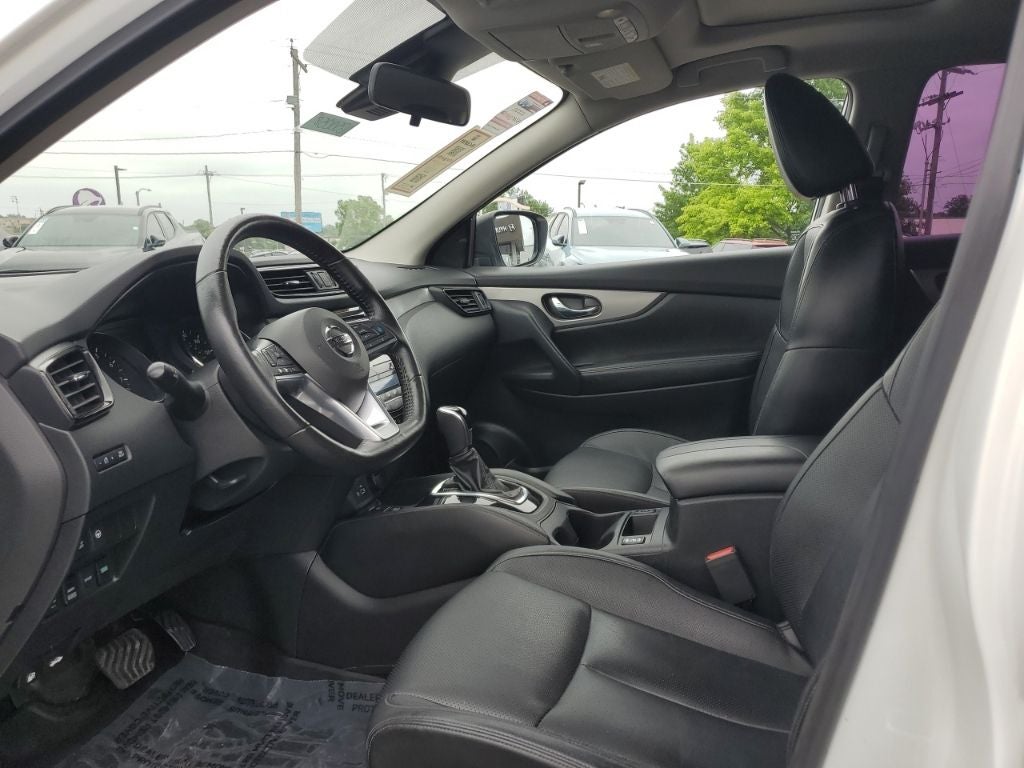 2020 Nissan Rogue Sport SL