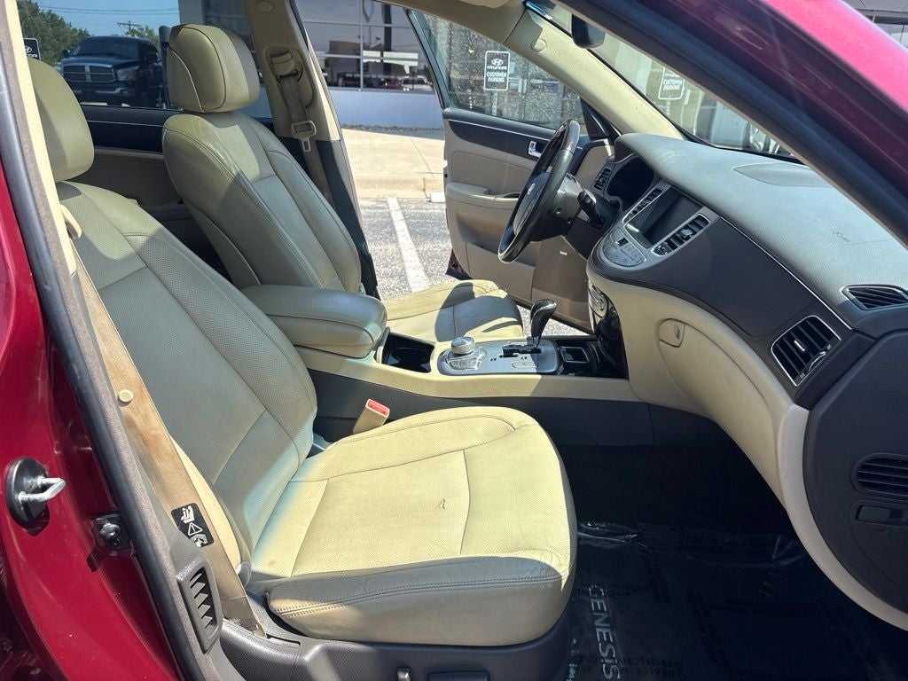 2011 Hyundai Genesis 4.6