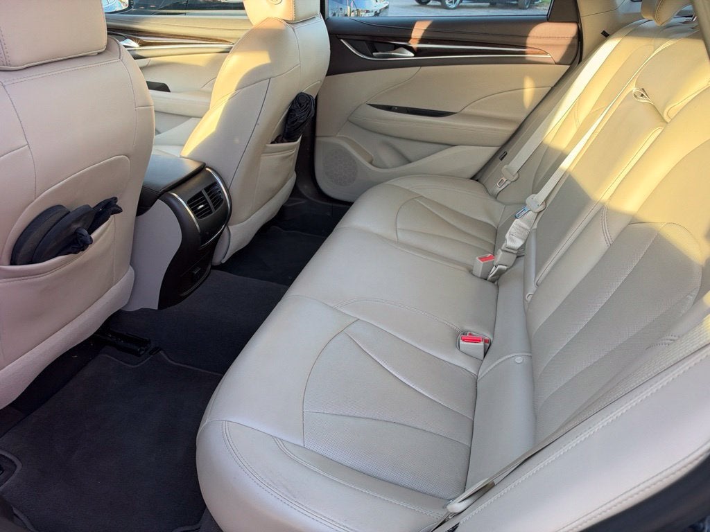 2017 Buick LaCrosse Essence