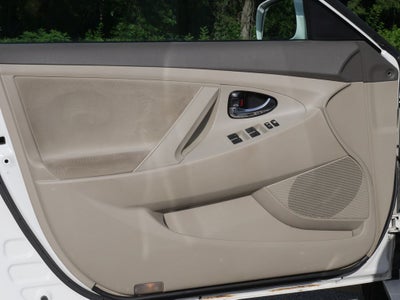 2010 Toyota Camry LE